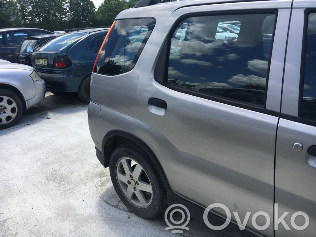 Suzuki Ignis Puerta trasera 