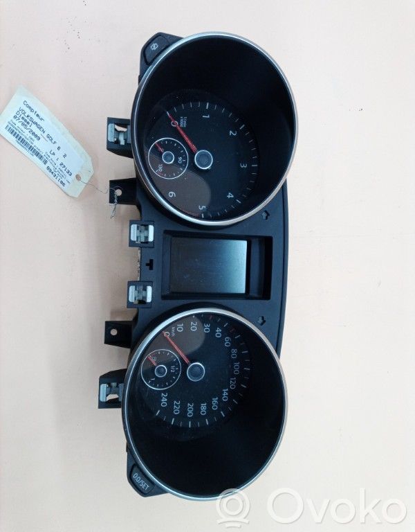 Volkswagen Golf VI Speedometer (instrument cluster) 