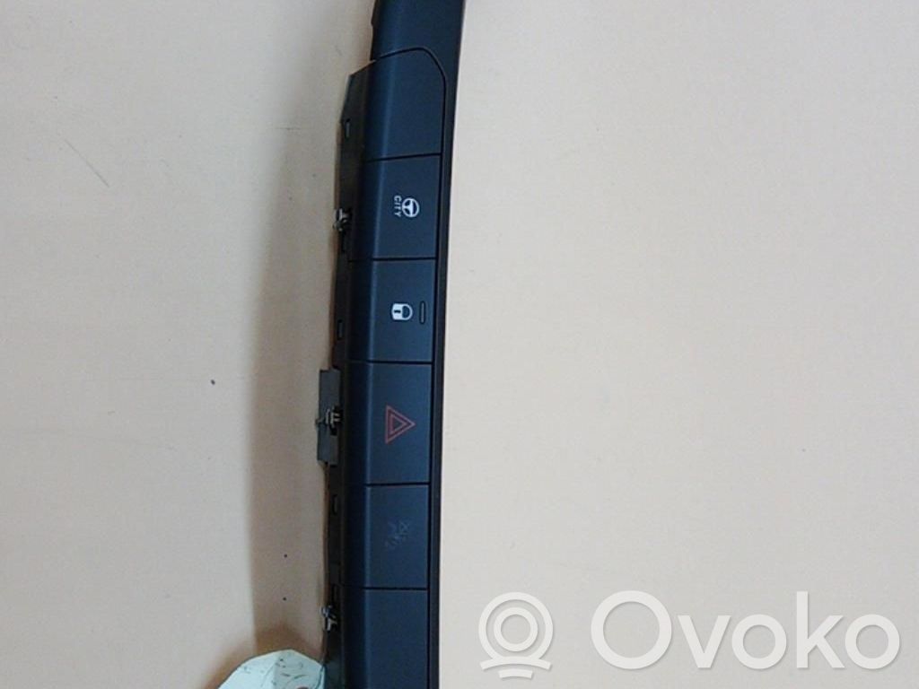 Fiat Tipo Botón interruptor de luz de peligro 
