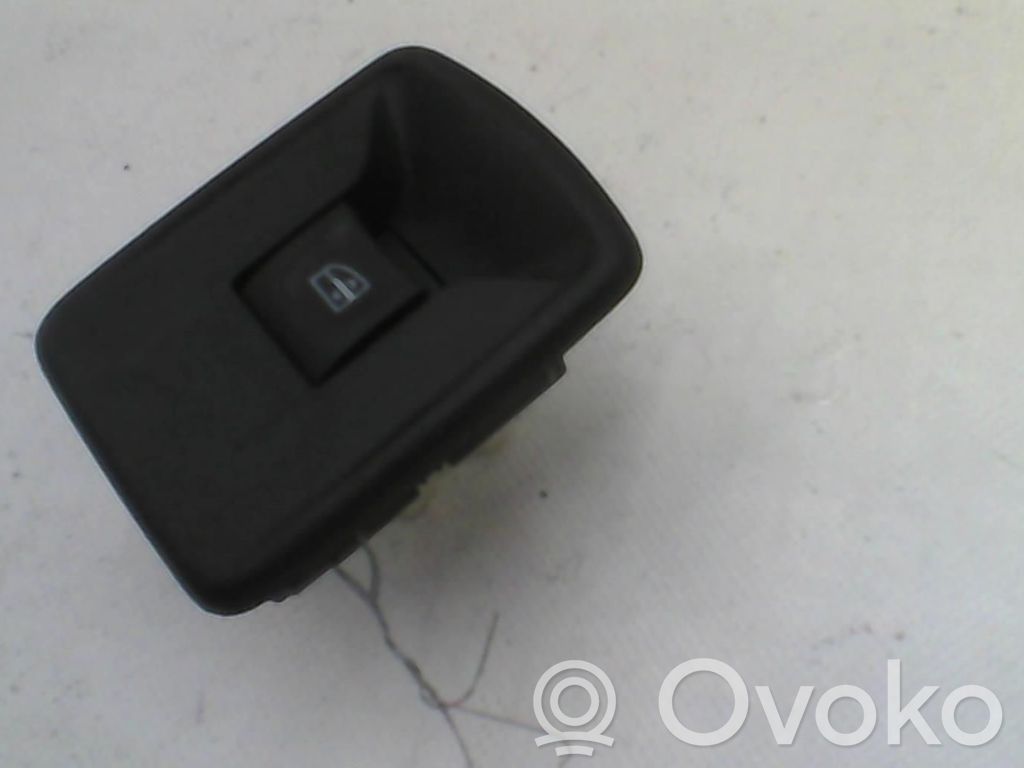 Dacia Sandero Interruptor del elevalunas eléctrico 