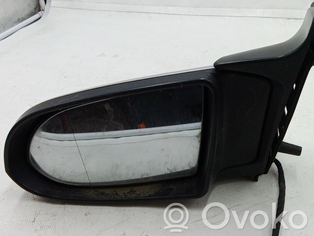 Opel Zafira A Manualne lusterko boczne drzwi przednich 