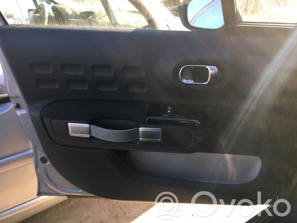 Citroen C3 Priekšējo durvju apdare 