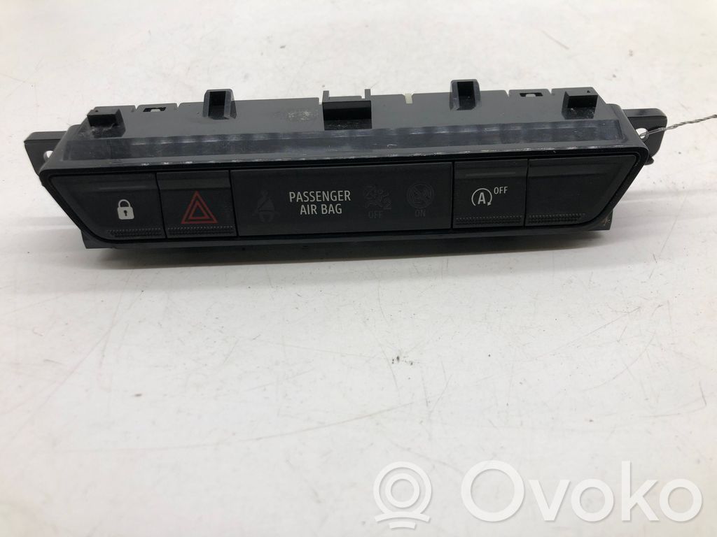 Dacia Sandero III Botón interruptor de luz de peligro 
