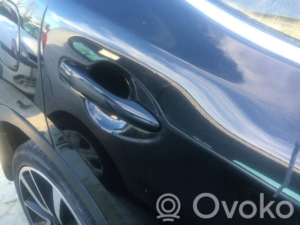 Nissan Qashqai Takaoven ulkokahva 