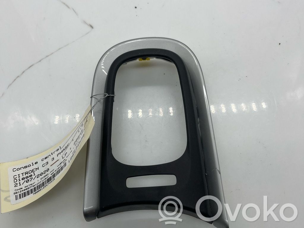 Citroen C3 Keskikonsoli 