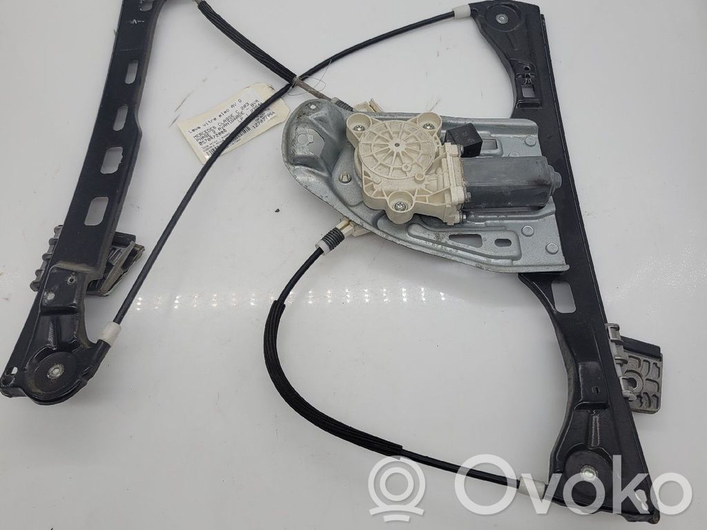 Mercedes-Benz C W203 Elektryczny podnośnik szyby drzwi przednich 