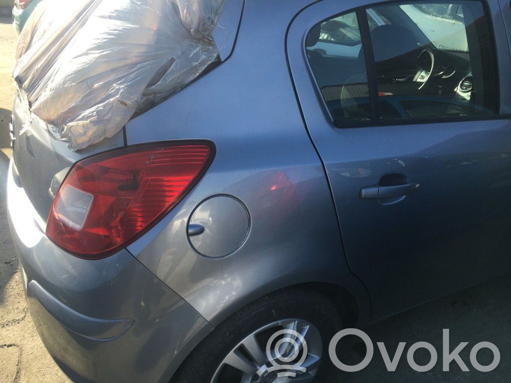 Opel Corsa D Takakulmapaneeli 