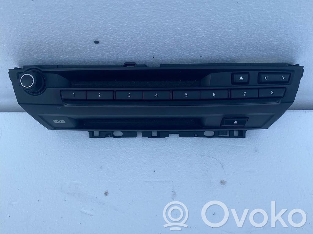 Head unit multimedia control   A2C552442A