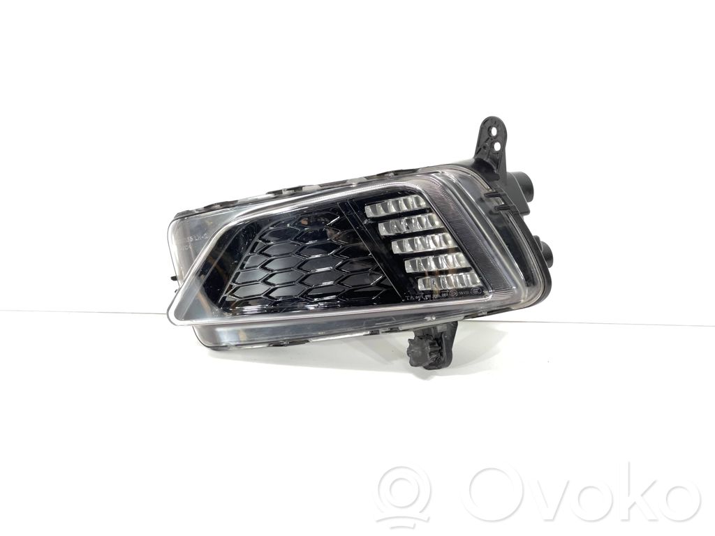 Volkswagen Polo VI Światło przeciwmgłowe przednie 