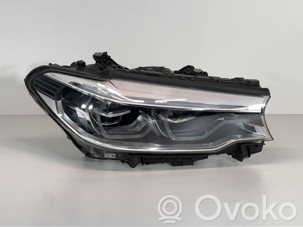BMW 5 G30 G31 G38 Lampa przednia 