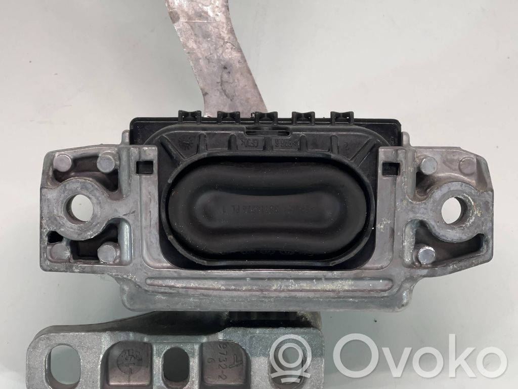 Engine mount bracket   5WA199262E,04092019,931TRREB038604