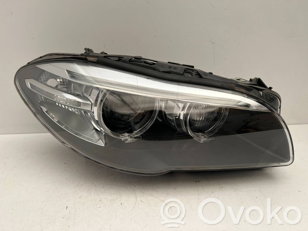 BMW 5 F10 F11 Lampa przednia 