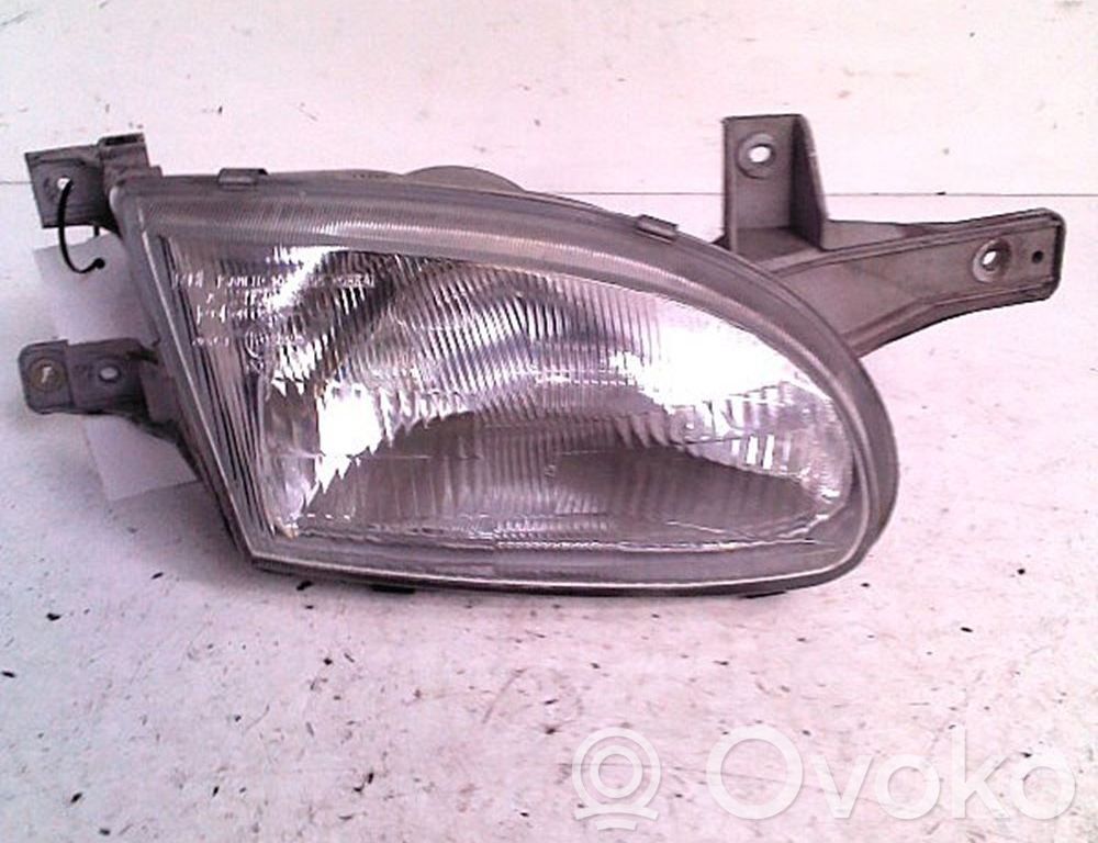 Hyundai Pony Lampa przednia 