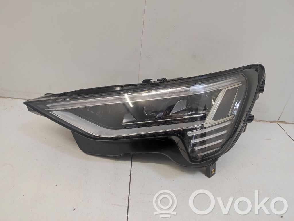 Audi Q8 e-tron Lot de 2 lampes frontales / phare 