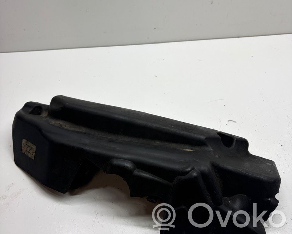 BMW 5 E60 E61 Copri motore (rivestimento) 