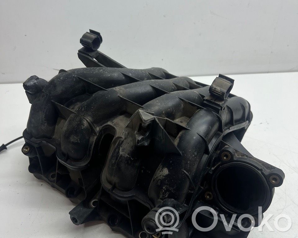 Volkswagen Golf IV Intake manifold 