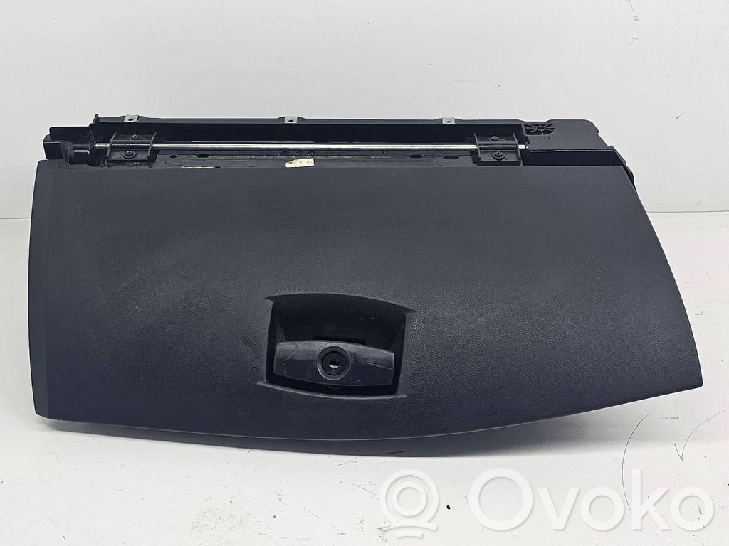 BMW 5 E60 E61 Glove box 