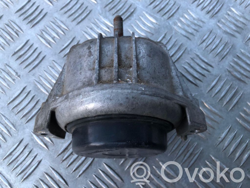 Engine mount bracket   13981112