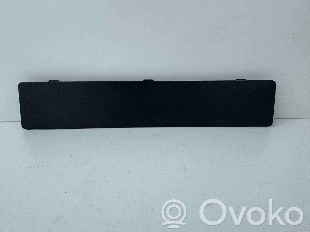 Other trunk/boot trim element   7030468