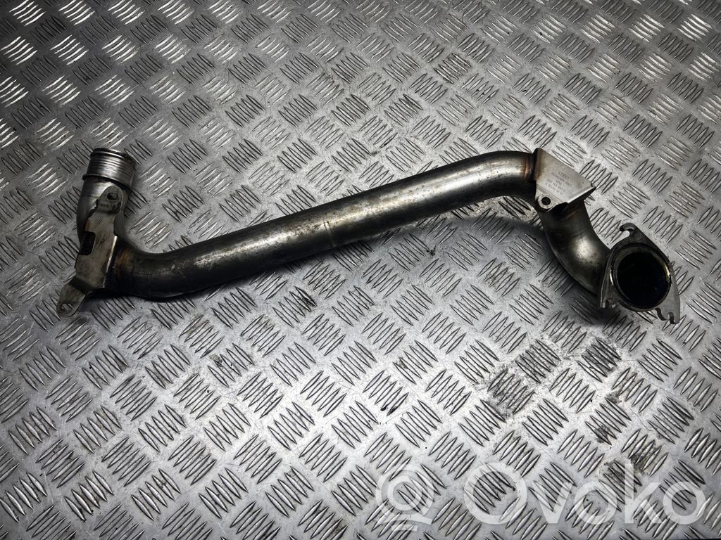 Audi A8 S8 D3 4E Wąż / Rura intercoolera 