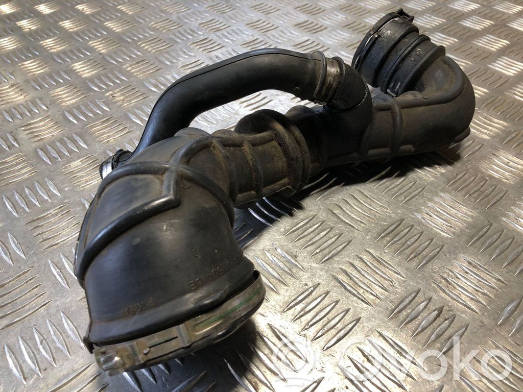 Ford Focus Ventilācijas caurule 
