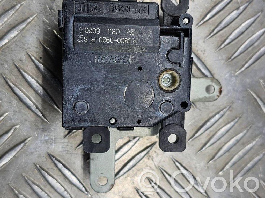 Toyota RAV 4 (XA20) Двигатель задвижки потока воздуха 
