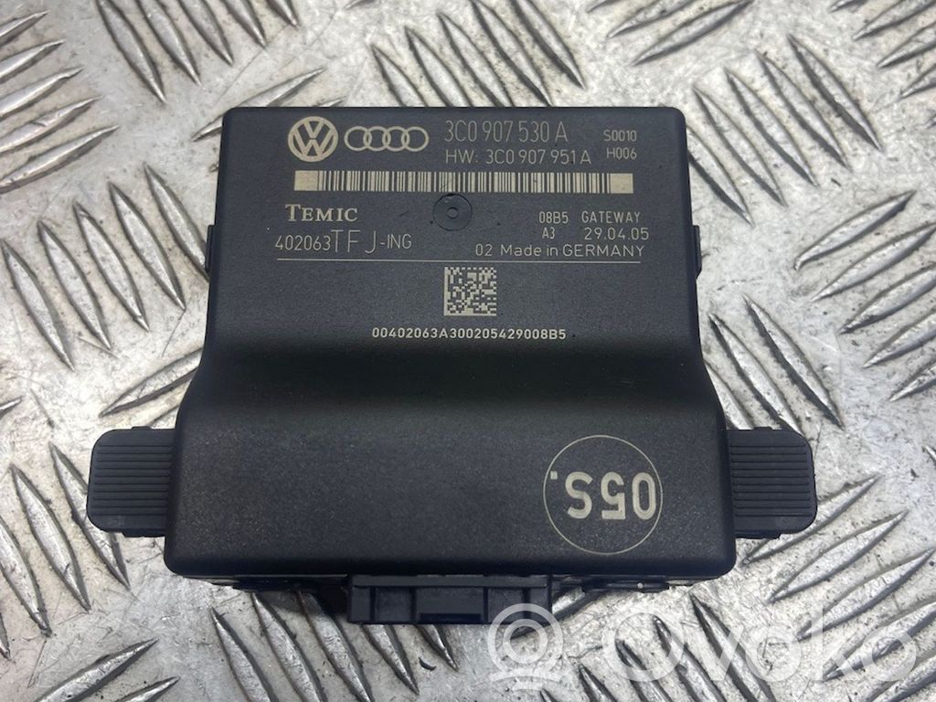 Volkswagen PASSAT B6 Módulo de control Gateway 