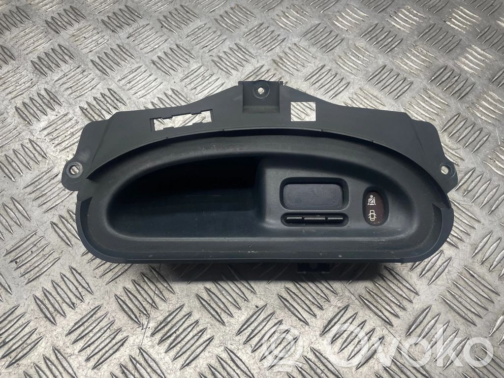 Renault Megane I Monitor / wyświetlacz / ekran 