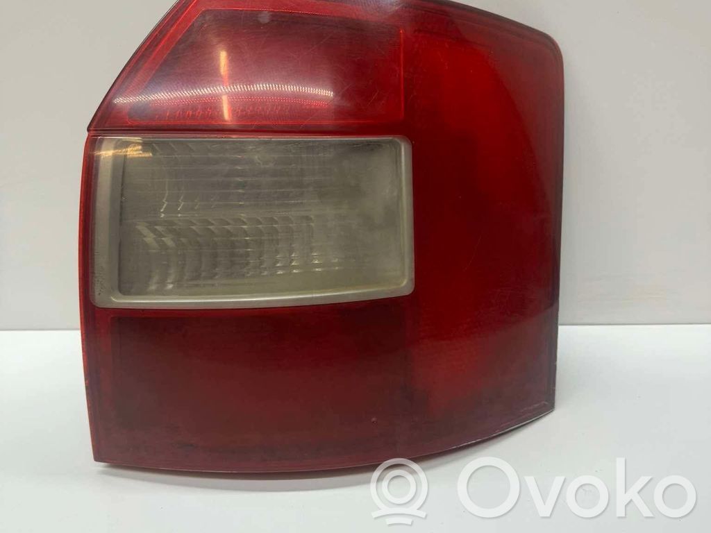 Audi A4 S4 B6 8E 8H Lampa tylna 