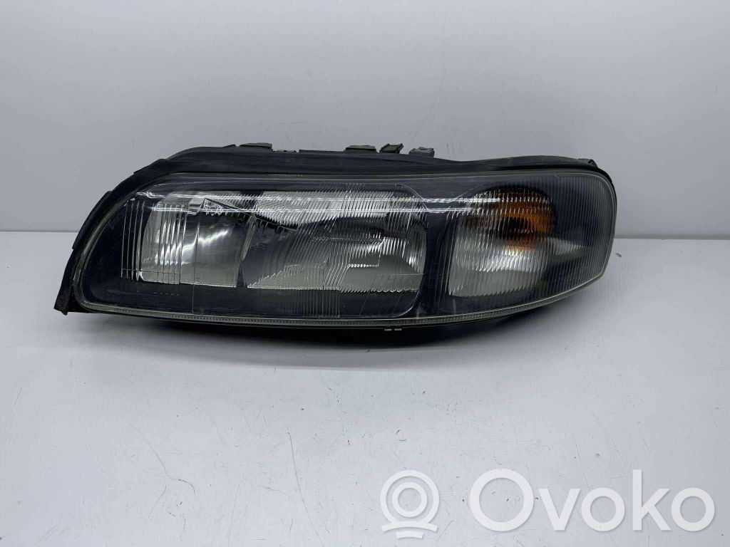 Volvo V70 Faro delantero/faro principal 