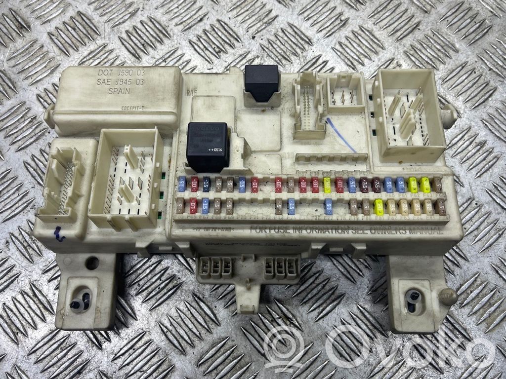 Volvo S40 Fuse module 