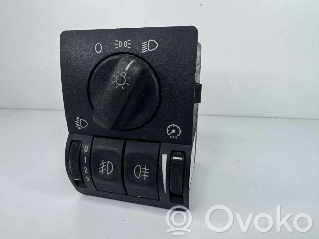 Opel Astra G Light switch 