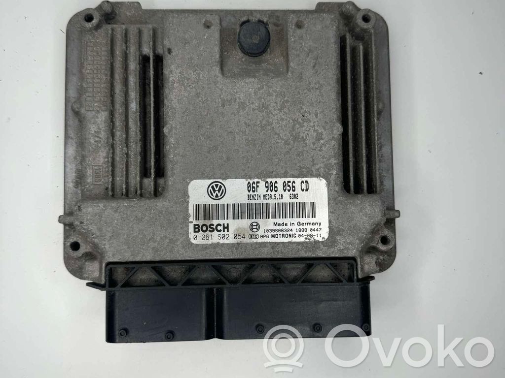 Volkswagen Touran I Engine control unit/module 