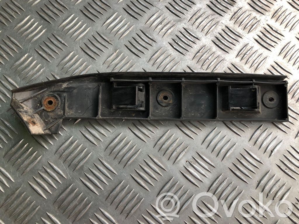 Volkswagen Bora Uchwyt / Mocowanie zderzaka przedniego 