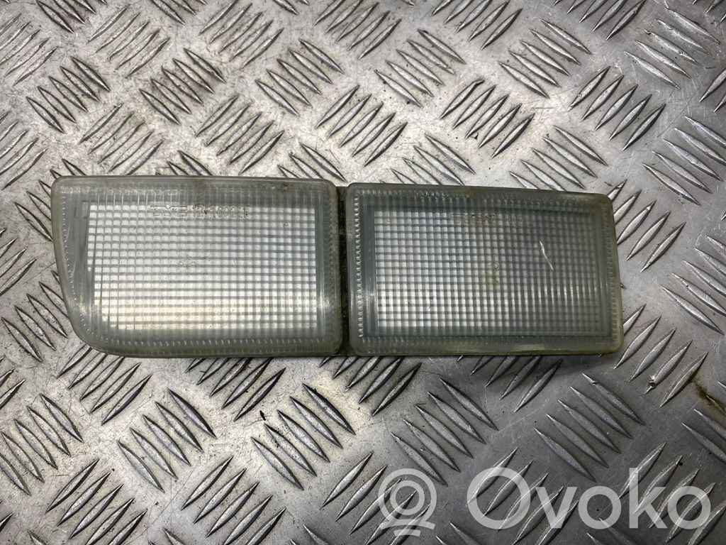Volkswagen Golf III Reflector delantero 