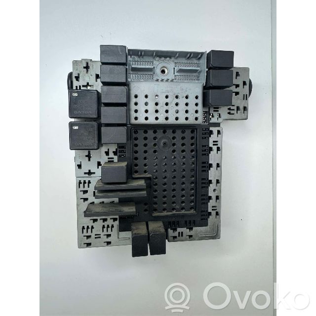 Volvo V70 Central body control module 