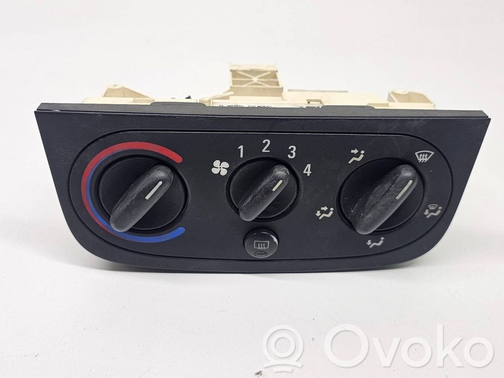 Opel Corsa C Climate control unit 