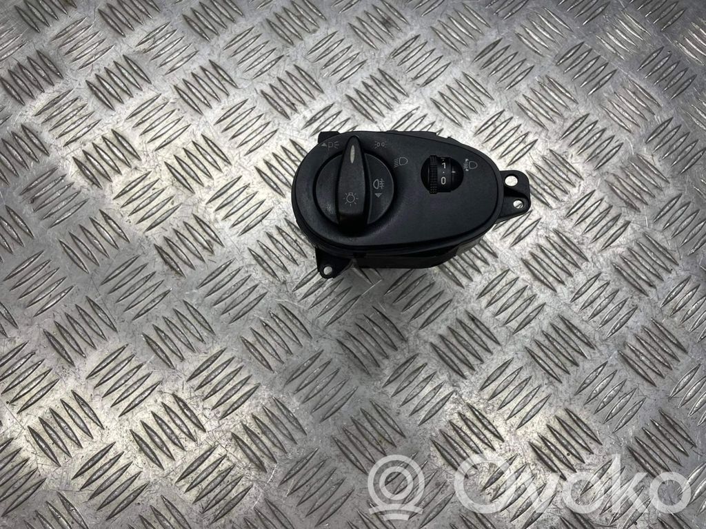 Ford Focus Interrupteur d’éclairage 
