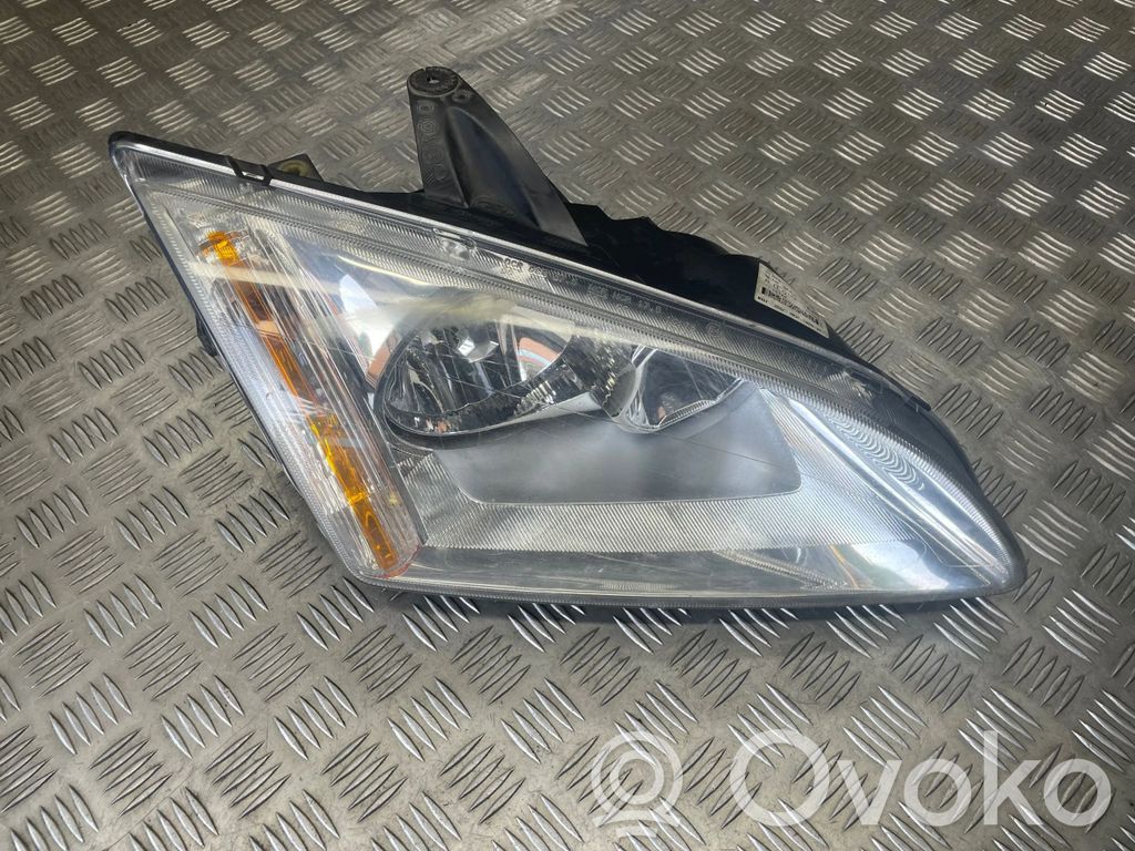 Ford Focus Headlight/headlamp 