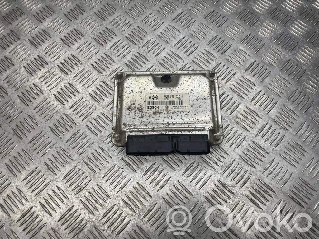 Volkswagen Golf IV Unidad de control/módulo del motor 