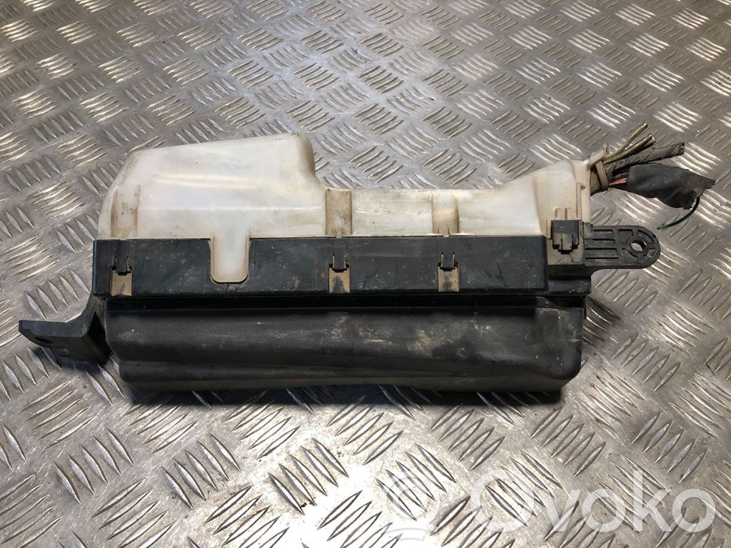 Toyota Avensis T250 Sicherungskasten 