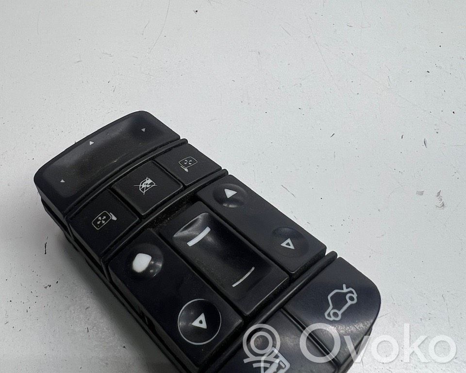 Volvo V70 Tapa para gancho de arrastre parachoques trasero 