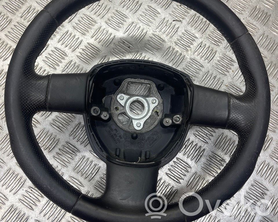 Audi A3 S3 8P Ohjauspyörä 