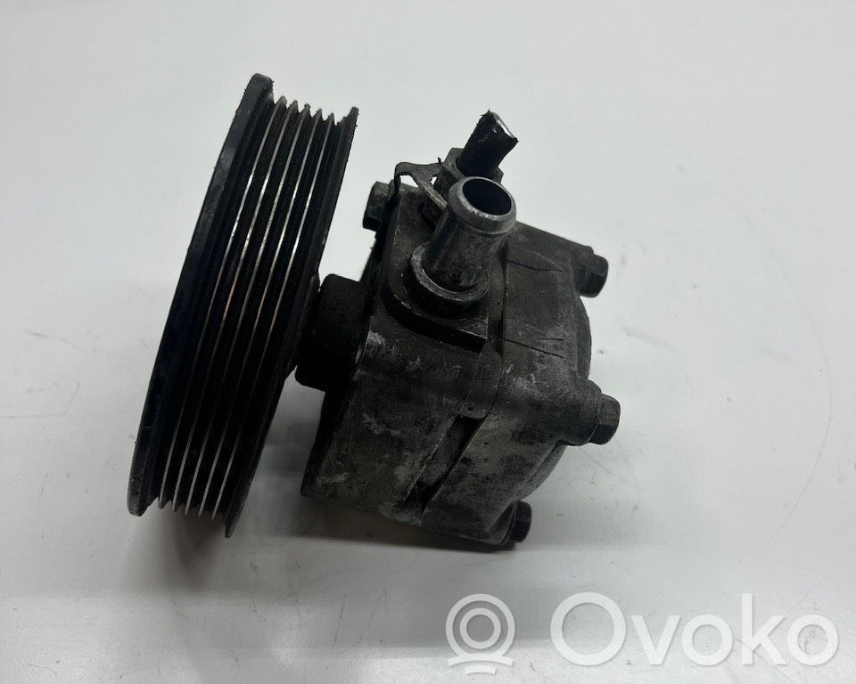 Volvo V50 Ohjaustehostimen pumppu 