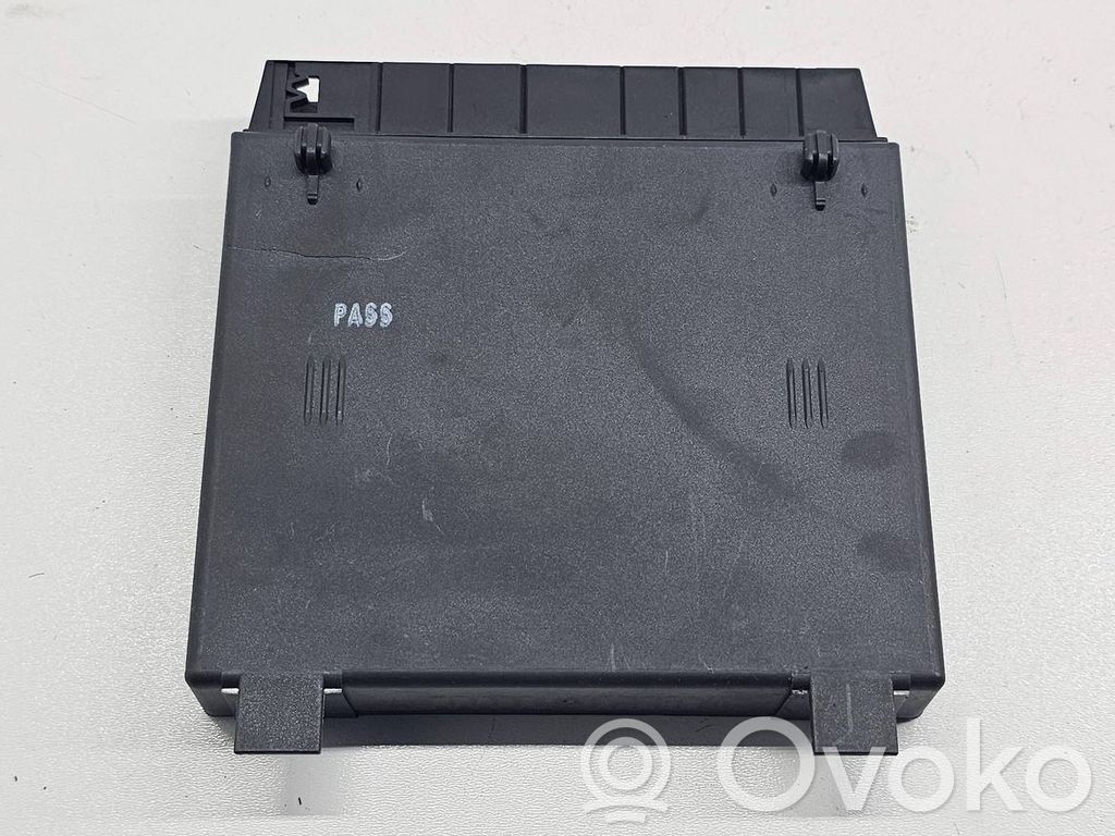 Seat control module   6927272,00000060C5,000289192