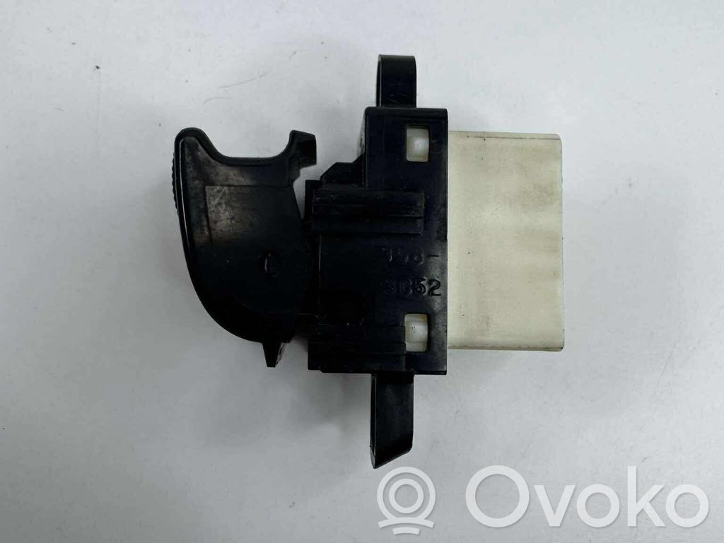 Mazda 6 Electric window control switch 