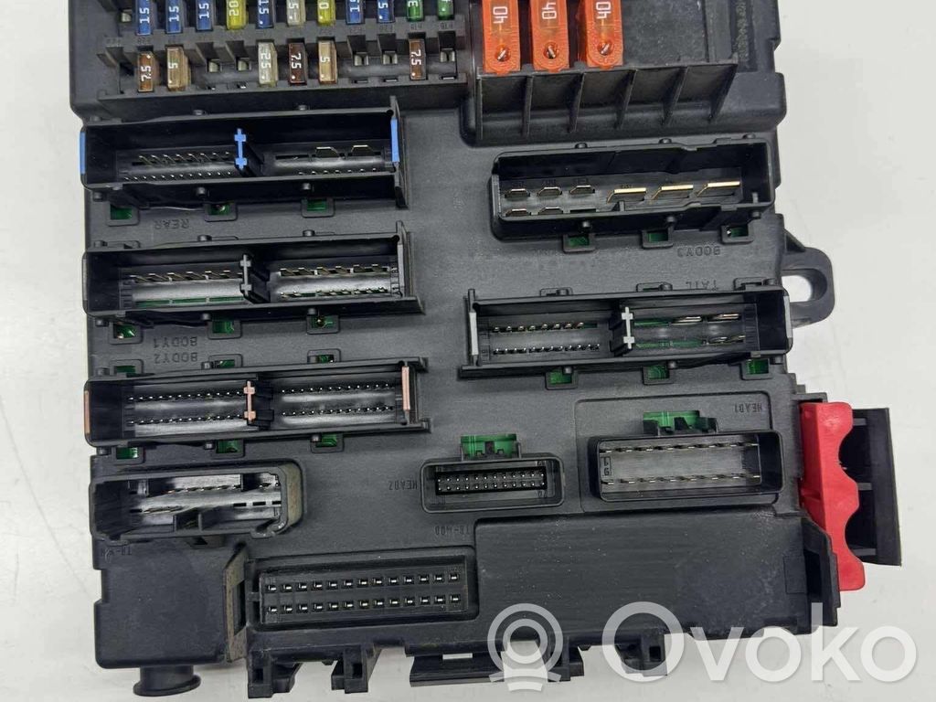 Opel Vectra C Fuse module 