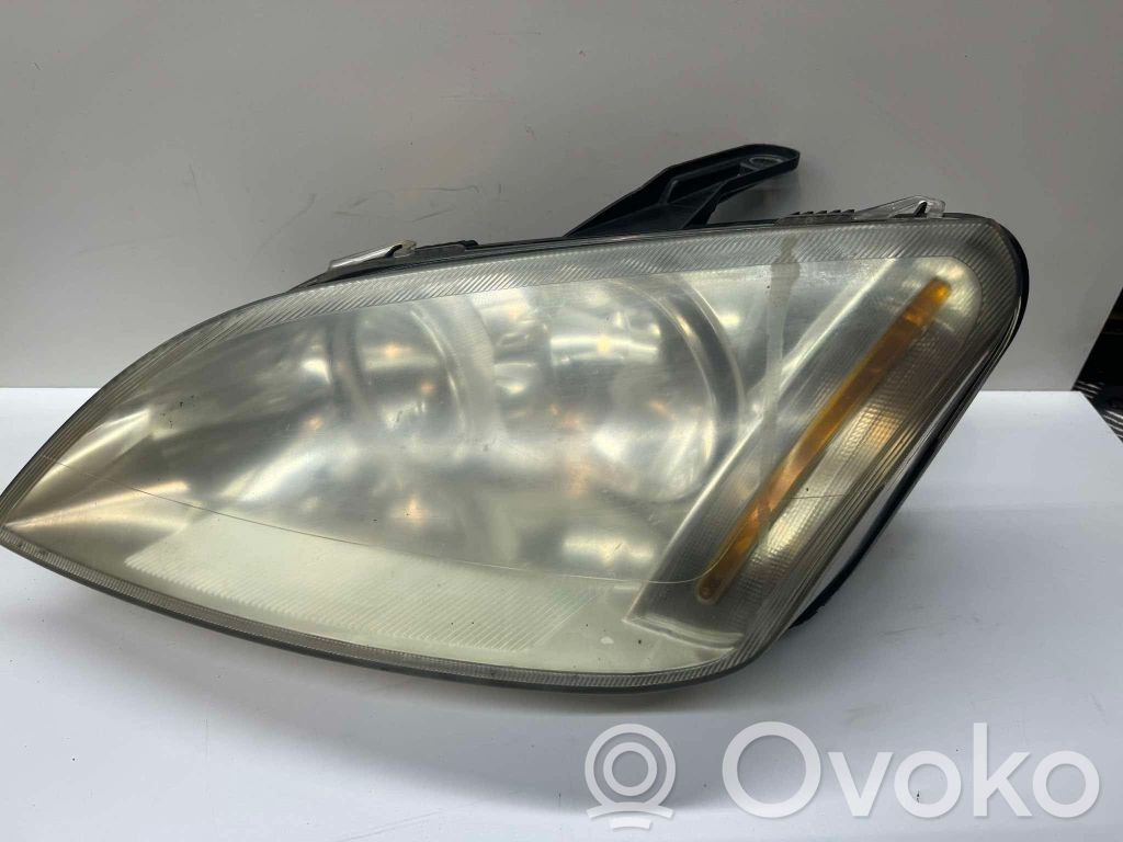 Ford Focus C-MAX Phare frontale 