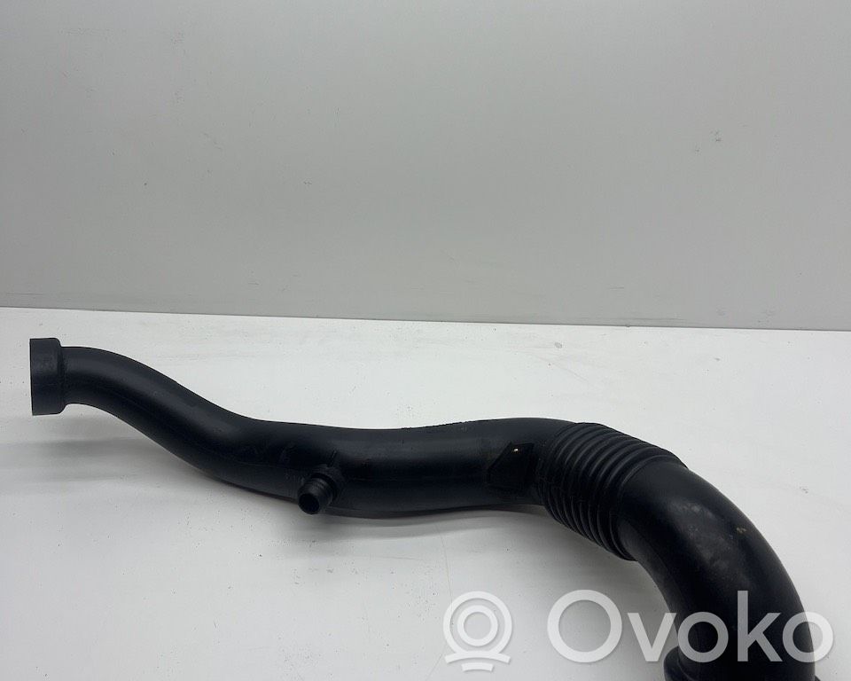 BMW 7 E65 E66 Air intake duct part 