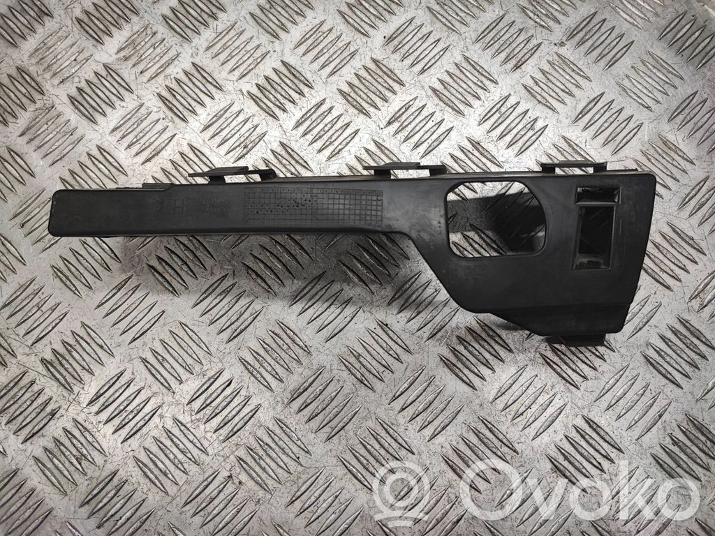 Ford Focus Front bumper mounting bracket 